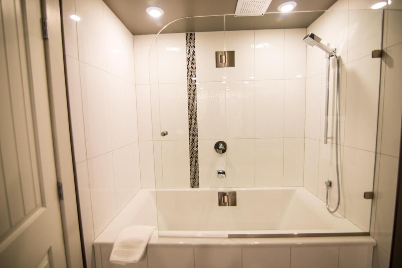 Clipperton Suite By Revelstoke Vacations Eksteriør bilde